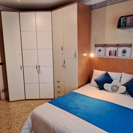 Da Zi' Carmela לינה וארוחת בוקר 4*